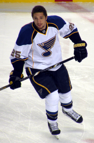 <span class="mw-page-title-main">Chris Stewart (ice hockey, born 1987)</span> Canadian ice hockey player