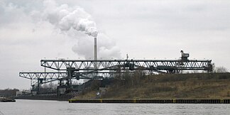 Kohlehafen des Kraftwerks am Mittellandkanal