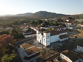 Panorâmica da Igreja Matriz do Rosário e parcial do Centro Histórico de Pirenópolis