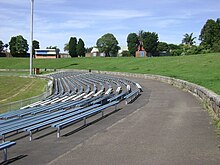 Hill on the eastern side Henson Park 019.jpg