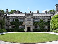 Westflügel von Lanhydrock House