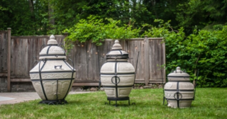 <span class="mw-page-title-main">Tandoor</span> Cylindrical clay oven used in South Asian cooking