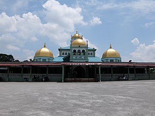 <span class="mw-page-title-main">Raja Alang Mosque</span> Historical mosque in Beranang, Malaysia