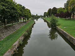 La Sambre canalisée.