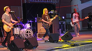 <span class="mw-page-title-main">Soul Asylum</span> American alternative rock band