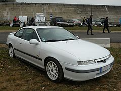 Opel Calibra coupé de 1995.