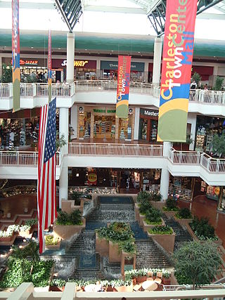 <span class="mw-page-title-main">Charleston Town Center</span> Shopping mall in Charleston, West Virginia