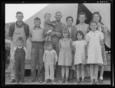 Father, mother and eleven children originally from Mangum, Oklahoma, 8b33251.tiff