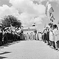 Koningin Juliana en prins Bernhard op bezoek (1955)