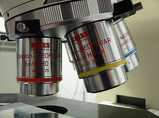 <span class="mw-page-title-main">Objective (optics)</span> Lens or mirror in optical instruments