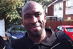 Darren Moore als speler van Burton Albion in 2011