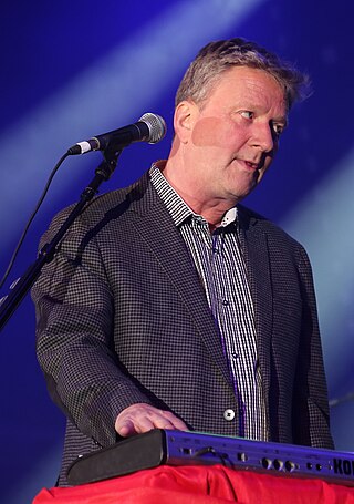 <span class="mw-page-title-main">Glenn Tilbrook</span> English musician (born 1957)