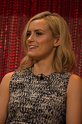 Photo of Taylor Schilling