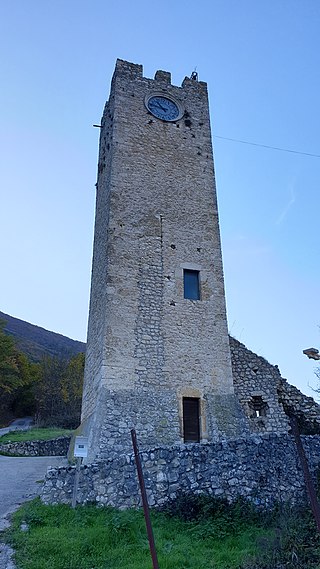 <span class="mw-page-title-main">Tione degli Abruzzi</span> Comune in Abruzzo, Italy