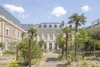 Le jardin Vivienne, situé le long de la rue éponyme.