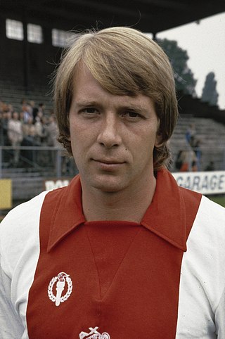 <span class="mw-page-title-main">Henning Jensen</span> Danish footballer (1949–2017)