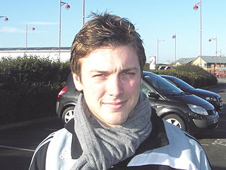 <span class="mw-page-title-main">Lee Holmes</span> English footballer