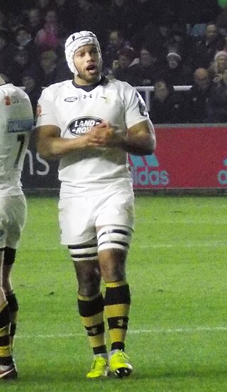 <span class="mw-page-title-main">Nizaam Carr</span> South African rugby union footballer