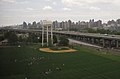 East River Suspension Bridge, vanaf het voormalige Ward's Island