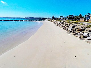 <span class="mw-page-title-main">Silver Beach (New South Wales)</span> Beach in Sydney