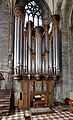 Organ on the side wall