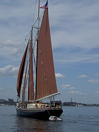 Roseway in Boston Harbor, 2006 060612roseway3.jpg