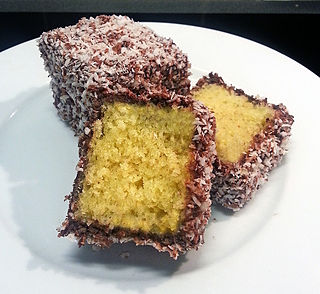 <span class="mw-page-title-main">Lamington</span> Australian cake