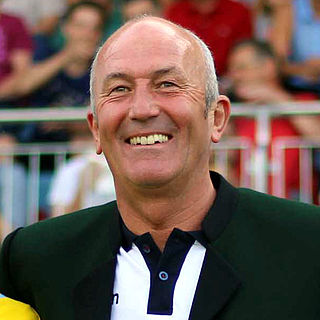 <span class="mw-page-title-main">Tony Pulis</span> Welsh footballer and manager (born 1958)