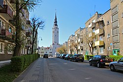 Ulice Ratuszowa a pohled na radnici