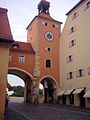 image=https://commons.wikimedia.org/wiki/File:210704_regensburg-brueckturm_1-480x640.jpg