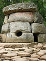 Dolmen u blizini rijeke Žane, Kavkaz, Rusija oko 3000. pr. Kr.