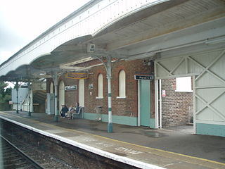 <span class="mw-page-title-main">Emsworth railway station</span> Railway station in Hampshire, England