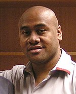 Photo en buste de Jonah Lomu.