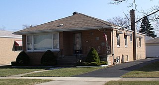 <span class="mw-page-title-main">Hip roof</span> Type of roof where all sides slope downwards to the walls