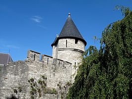 Pater Vincktoren en stuk stadsmuur