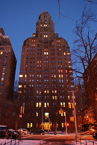 <span class="mw-page-title-main">Master Apartments</span> Residential skyscraper in Manhattan, New York