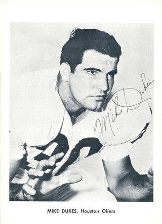 <span class="mw-page-title-main">Mike Dukes</span> American football player (1936–2008)