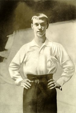 1907-ben