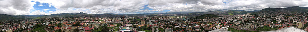 Panoramo pri Tegucigalpa.