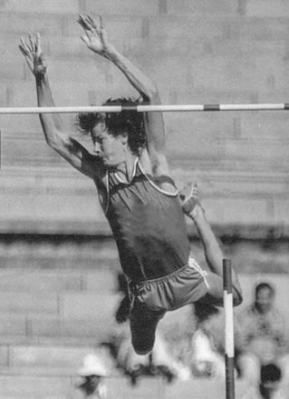 <span class="mw-page-title-main">Earl Bell</span> American pole vaulter (born 1955)