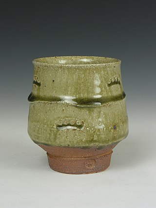 <span class="mw-page-title-main">Ash glaze</span> Ceramic glazes made from wood-ash