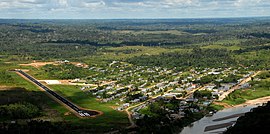 Aeroporto e centro urbano de Jordão