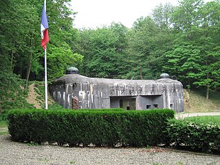 <span class="mw-page-title-main">Maginot Line</span> Line of fortifications along the French/German border