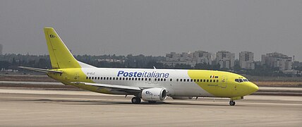 Poste Italiane - Mistral Air - Boeing 737-4Q8 - Tel Aviv Ben Gurion - EI-ELZ-1229.jpg