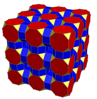 Skew polyhedron 3448.png