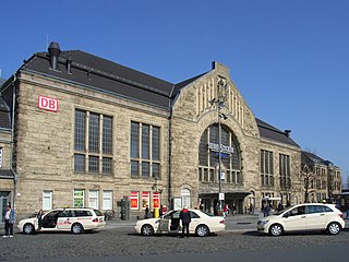 <span class="mw-page-title-main">Bielefeld Hauptbahnhof</span> Railway station in North Rhine-Westphalia, Germany