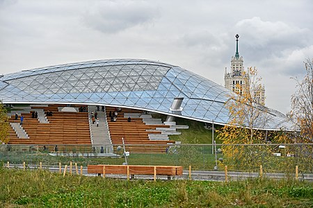 Dome de verre protégeant l’amphithéâtre.