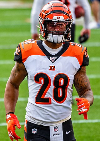 <span class="mw-page-title-main">Joe Mixon</span> American football player (born 1996)