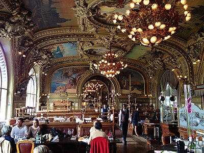 Lyon Garında bulunan Le Train Bleu[l]