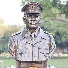 Major Shaitan Singh statue at Param Yodha Sthal Delhi.jpg